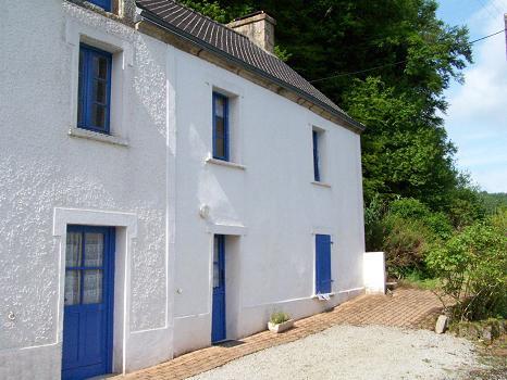 Extérieur gîte Ty-Adrien : autre vue du gîte